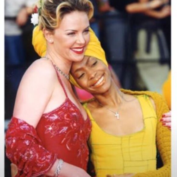 CHARLIZE THERON WORN VINTAGE STERLING SILVER CRYSTAL NECKLACE - Picture 5 of 7